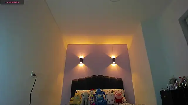 Sofia Clauss  online show from 02/13/26, 05:14