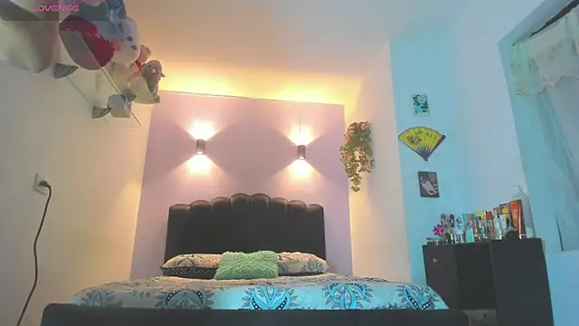 Sofia Clauss  online show from 06/03/26, 04:15