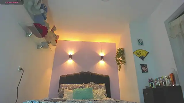 Snapshot of Sofia_Clauss_ chatting on 06/20/26, 05:32 Sofia Clauss online show from 06/20/26, 05:32