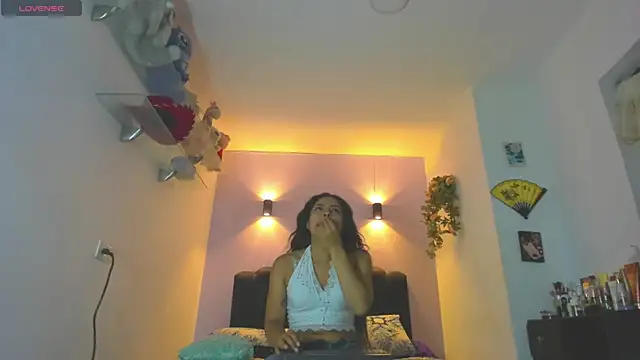 Snapshot of Sofia_Clauss_ chatting on 06/29/26, 05:03 Sofia Clauss online show from 06/29/26, 05:03