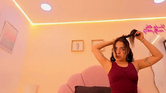 Snapshot of Sofia_Clauss_ chatting on 07/08/26, 04:39 Sofia Clauss online show from 07/08/26, 04:39