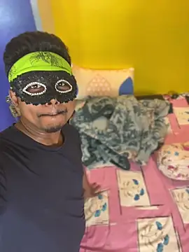 Snapshot of OrgsmMust chatting on 03/08/25, 05:11 OrgsmMust online show from 03/08/25, 05:11