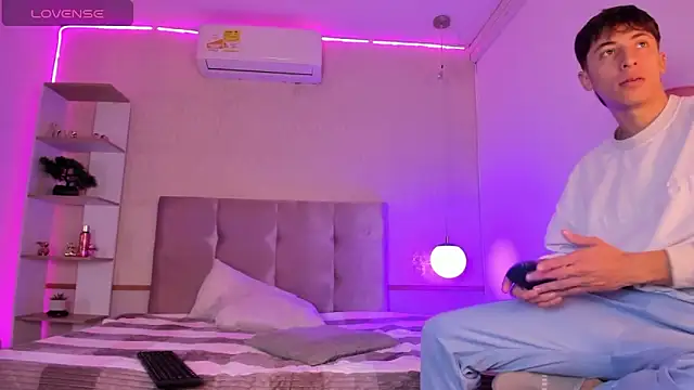 AlessandroDybala online show from 02/07/25, 11:45