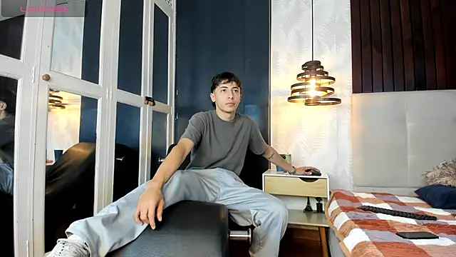 AlessandroDybala online show from 03/13/25, 03:50