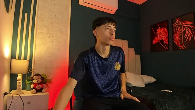 AlessandroDybala online show from 03/20/25, 12:00