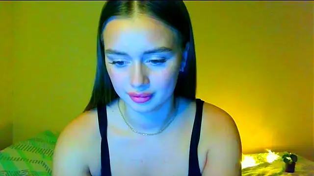 Snapshot of heart_eternity_dilara chatting on 12/22/25, 01:19 heart eternity dilara online show from 12/22/25, 01:19