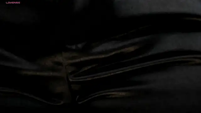 AnnaBrooks1 online show from 12/15/25, 07:51