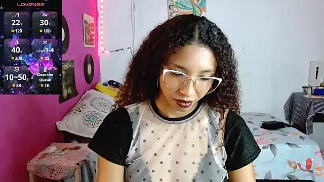 sensitive brunette online show from 02/18/25, 08:03