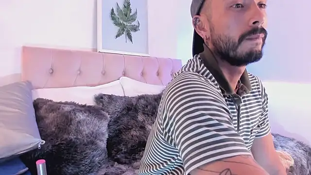 Tom cooper  online show from 09/09/25, 01:21