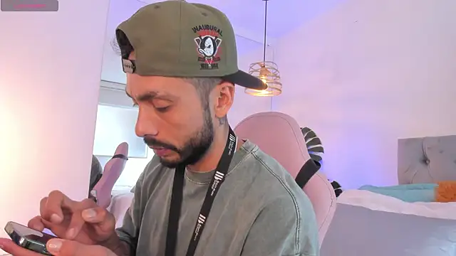 Tom cooper  online show from 12/20/25, 01:07