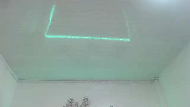 candy lux  online show from 12/01/25, 07:30