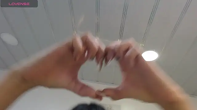 candy lux  online show from 02/28/26, 07:37