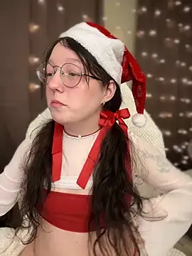 emigooflordXD online show from 12/25/24, 02:13