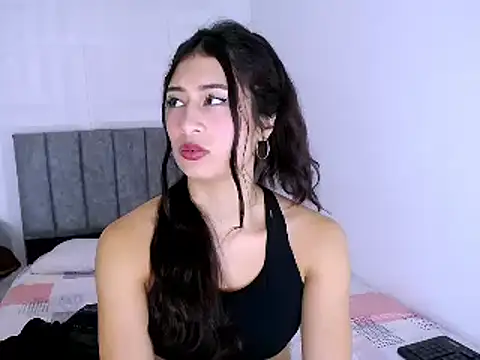 nataly red online show from 12/15/24, 04:37