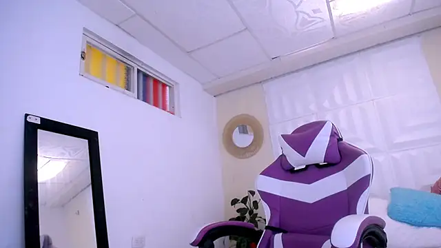 nataly red online show from 07/17/26, 06:57