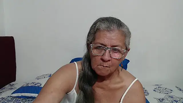 candy mature  online show from 04/17/26, 10:46