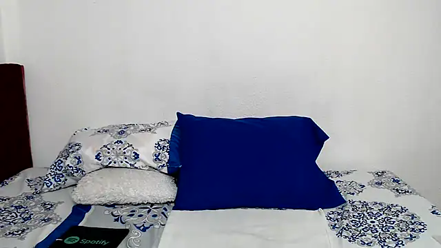 Snapshot of candy_mature_ chatting on 06/15/26, 01:02 candy mature online show from 06/15/26, 01:02