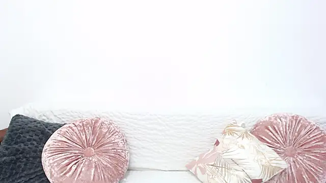 Snapshot of RebecaMur chatting on 09/13/25, 04:40 RebecaMur online show from 09/13/25, 04:40