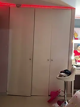 Snapshot of DarianaGuzz chatting on 03/03/25, 06:37 DarianaGuzz online show from 03/03/25, 06:37