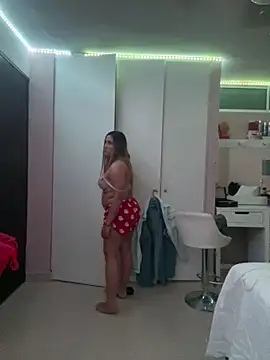 Snapshot of DarianaGuzz chatting on 03/10/25, 06:05 DarianaGuzz online show from 03/10/25, 06:05