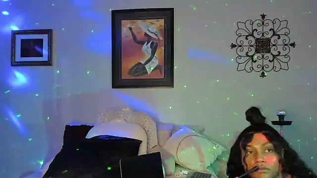 yiauana online show from 02/08/25, 03:08