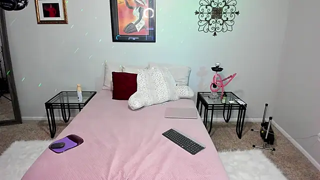 yiauana online show from 02/20/25, 12:36