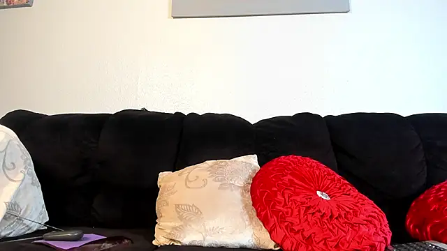 yiauana online show from 03/07/25, 05:51