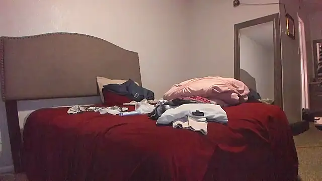 yiauana online show from 02/11/26, 12:37