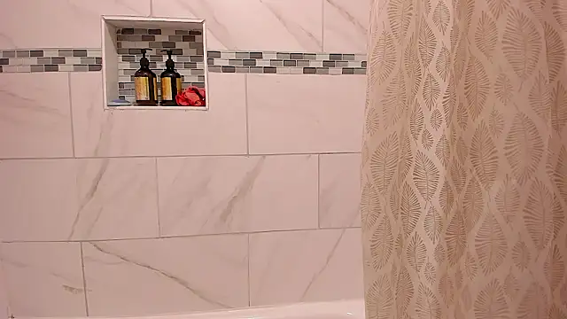 yiauana online show from 03/25/26, 03:12