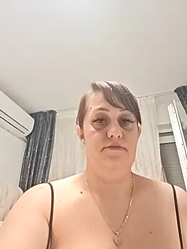 AvaLloyd online show from 03/29/26, 02:44