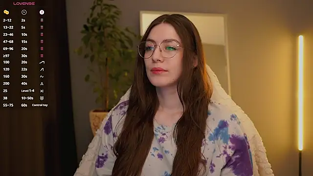 Ester Hill online show from 02/18/26, 02:29