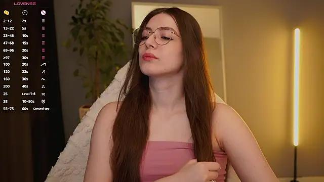 Ester Hill online show from 02/19/26, 02:51