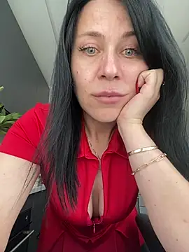 Snapshot of CuteNata chatting on 05/17/26, 11:06 CuteNata online show from 05/17/26, 11:06