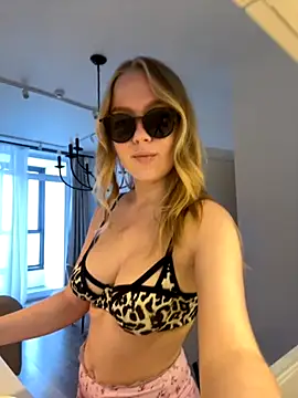 Little Forest ELF online show from 11/23/25, 08:47