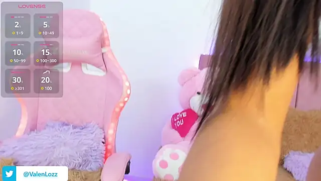 Snapshot of catty_20 chatting on 12/04/24, 08:29 catty 20 online show from 12/04/24, 08:29