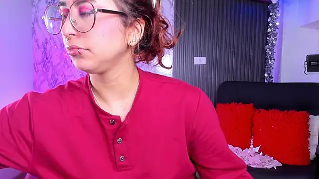 chloe blue online show from 03/02/25, 11:39