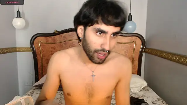 MilanZaire online show from 02/02/25, 10:28