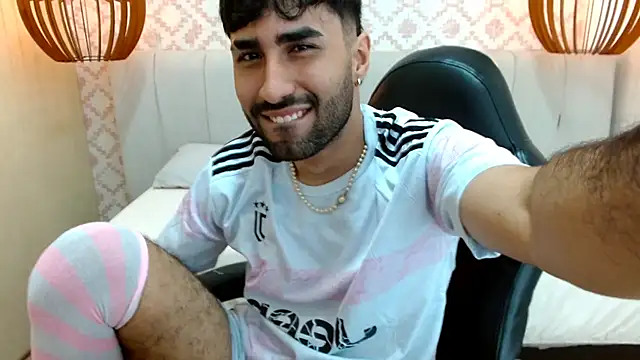 MilanZaire online show from 09/08/25, 11:26