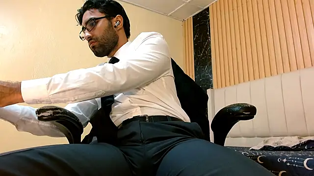 MilanZaire online show from 01/09/26, 09:16