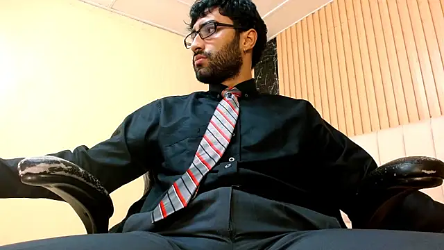 MilanZaire online show from 01/12/26, 05:40