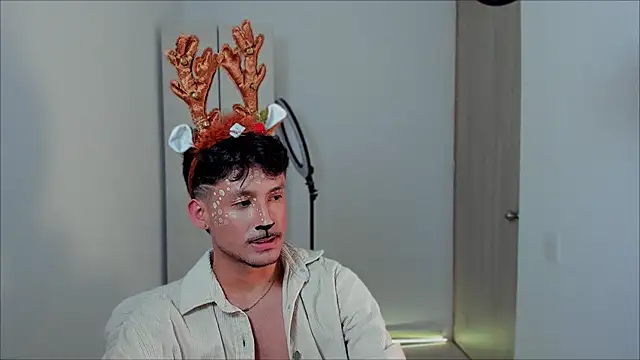 dimitri targaryen online show from 12/19/24, 02:23