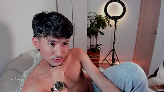 dimitri targaryen online show from 01/15/25, 03:22