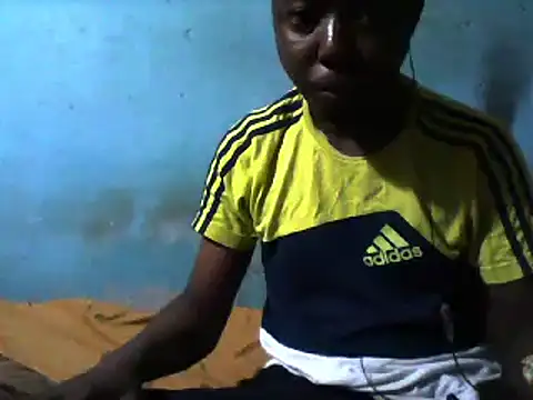 Snapshot of little__joy chatting on 02/28/25, 06:54 little  joy online show from 02/28/25, 06:54