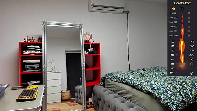 supermanboy94 online show from 12/05/24, 06:43