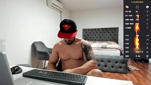 supermanboy94 online show from 10/22/25, 05:52