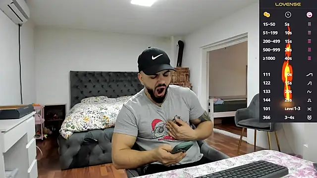 supermanboy94 online show from 01/12/26, 06:51