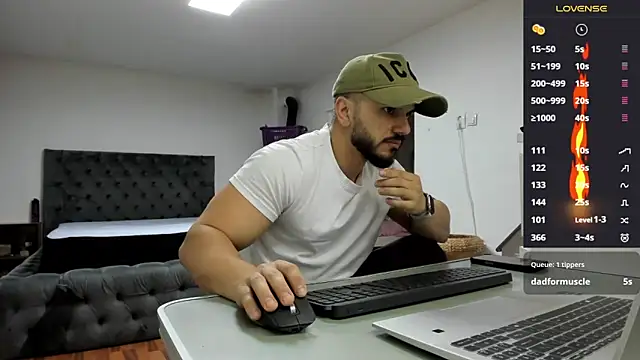 supermanboy94 online show from 04/02/26, 06:22