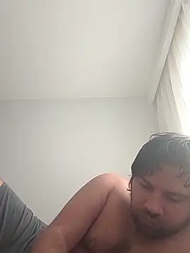 raducelfrumos99 online show from 12/18/25, 09:48