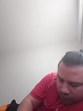 raducelfrumos99 online show from 03/14/26, 12:43