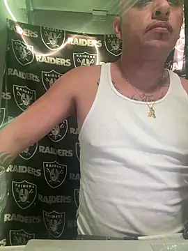 Snapshot of treb818 chatting on 04/04/26, 10:18 treb818 online show from 04/04/26, 10:18